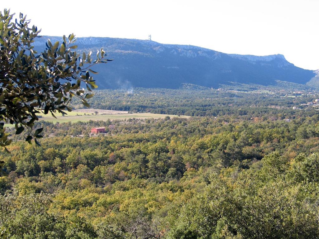 Maison Rouge Plan d'Aups Bagian luar foto